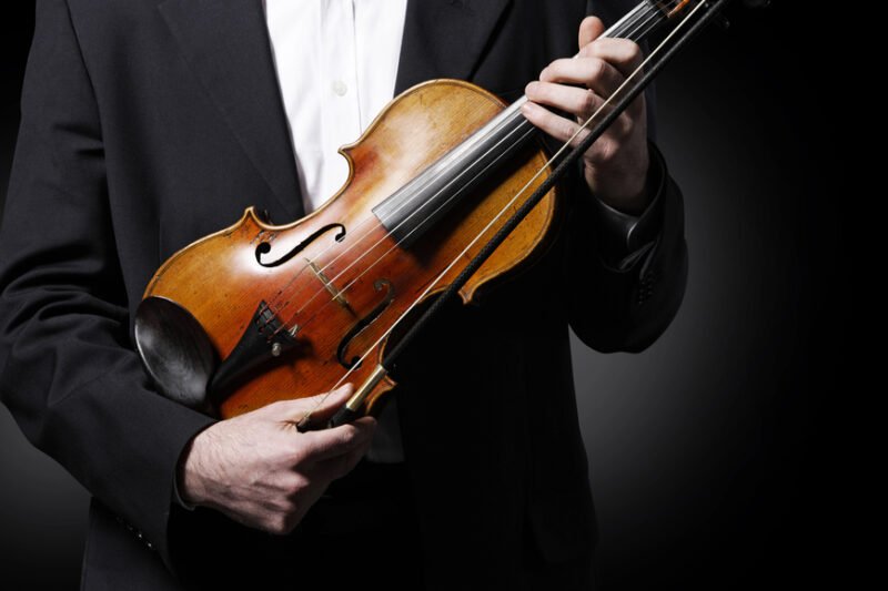 Niccolò Paganini: storia di un mito che il tempo non ha consumato
